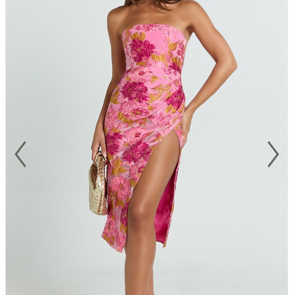 Brailey Midi Dress - Thigh Split Strapless Dress In Pink Jacquard